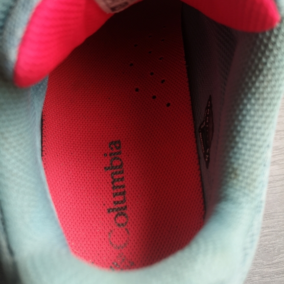 Columbia Techlite Hiking Shoes - Picture 4 of 8